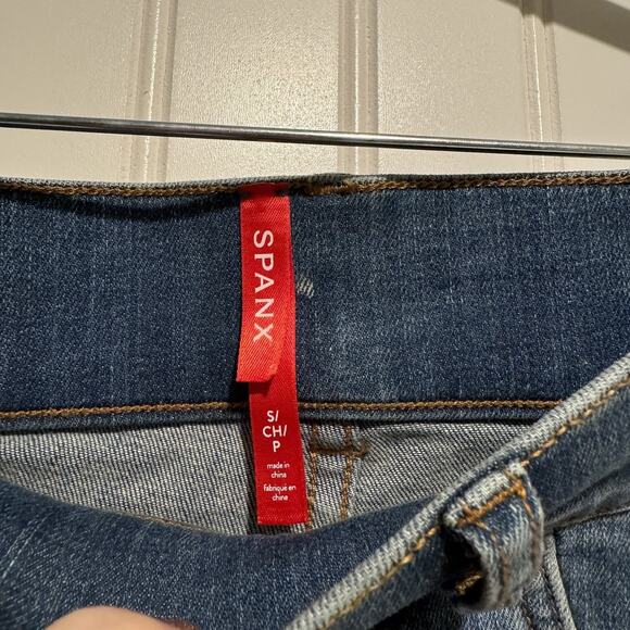 Spanx Ankle Straight Leg Jeans Pull On Style NEW Size Small - Picture 5 of 7